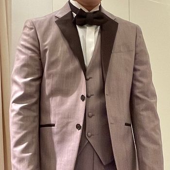 明るい印象を与える
特に、モノトーン好きな人におすすめ