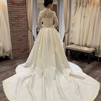 王道のクラシカルドレスで、可愛らしさもあります。