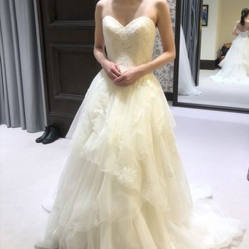 ハートカットがキレイなふんわりドレス