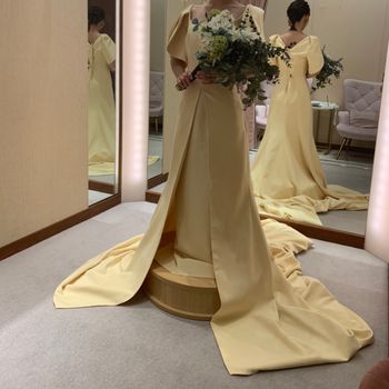 韓国で人気の可愛いイエロードレス