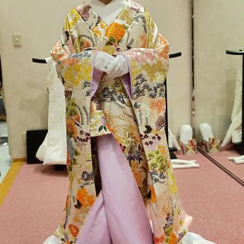 かわいさとゴージャス感のある色打掛