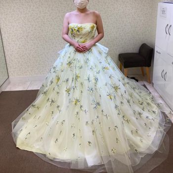 ミモザのゴージャスドレス