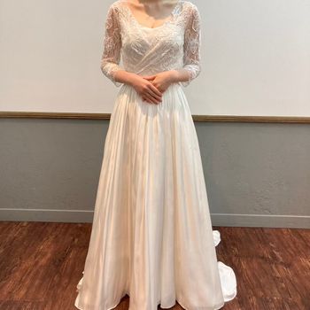 ナチュラルテイストなドレス