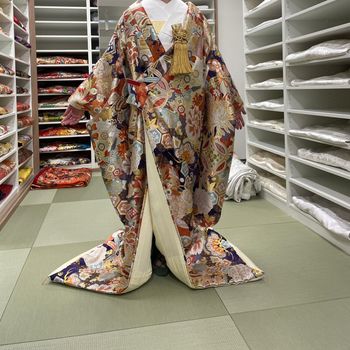紫色の色打掛