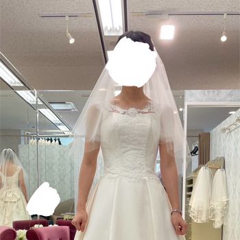 ノースリーブのシンプルなドレス