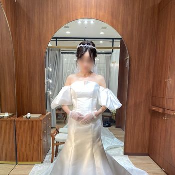 シンプルなマーメイドデザインですが可愛さも兼ね備えたドレス