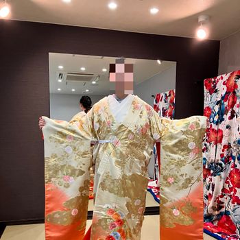 オレンジのグラデーションが美しい色打掛