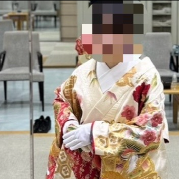 ゴージャスな刺繍たくさん色打掛