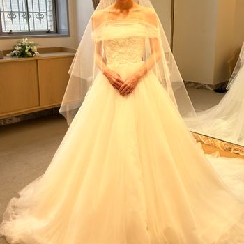 THE  TREAT  DRESSING   VERA  WANG  ヘイリー ヴェラウォンのヘイリーは大人可愛い！。ドラマでも登場し有名な