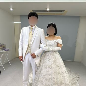 大人っぽくて高級感あるウエディングドレス