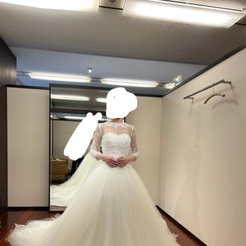 王道チュールドレスもお袖で個性派に