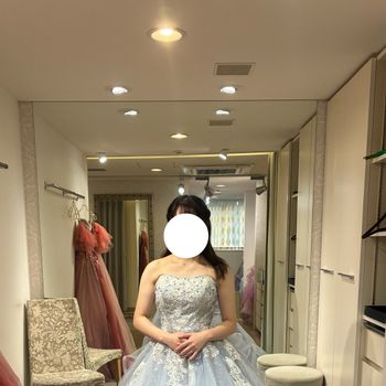 お姫様のようなブルードレス
