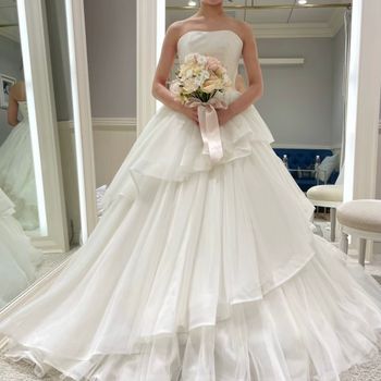 ボリュームたっぷりのお姫様ドレス