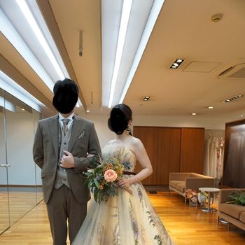 花畑の風をまとったみたいに、ふんわり優しいドレス