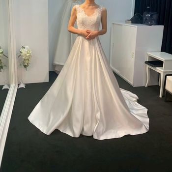 上半身のレースが可愛い