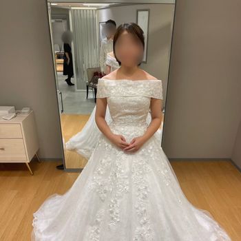 クラシカルなチュールドレス