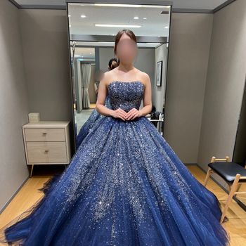 天の川のようなキラキラのネイビードレス