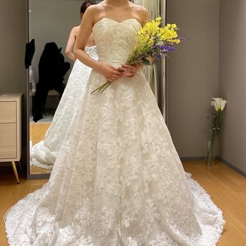 刺繍が綺麗なクラシカルドレス