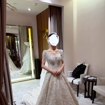 抜け感のある韓国ドレス