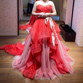 華やかなドレス