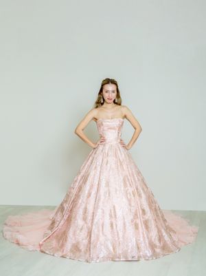 KURAUDIA（クラウディア）｜ドレス検索サイト【ウエディングパークドレス】