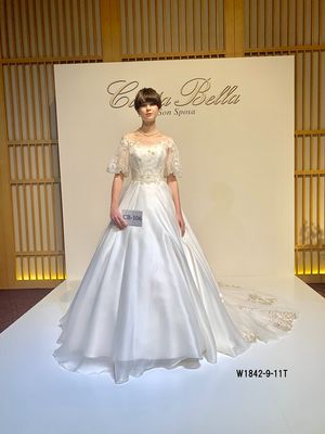 Aライン」×「半袖」のウェディングドレス一覧|ウェディングドレスの ...