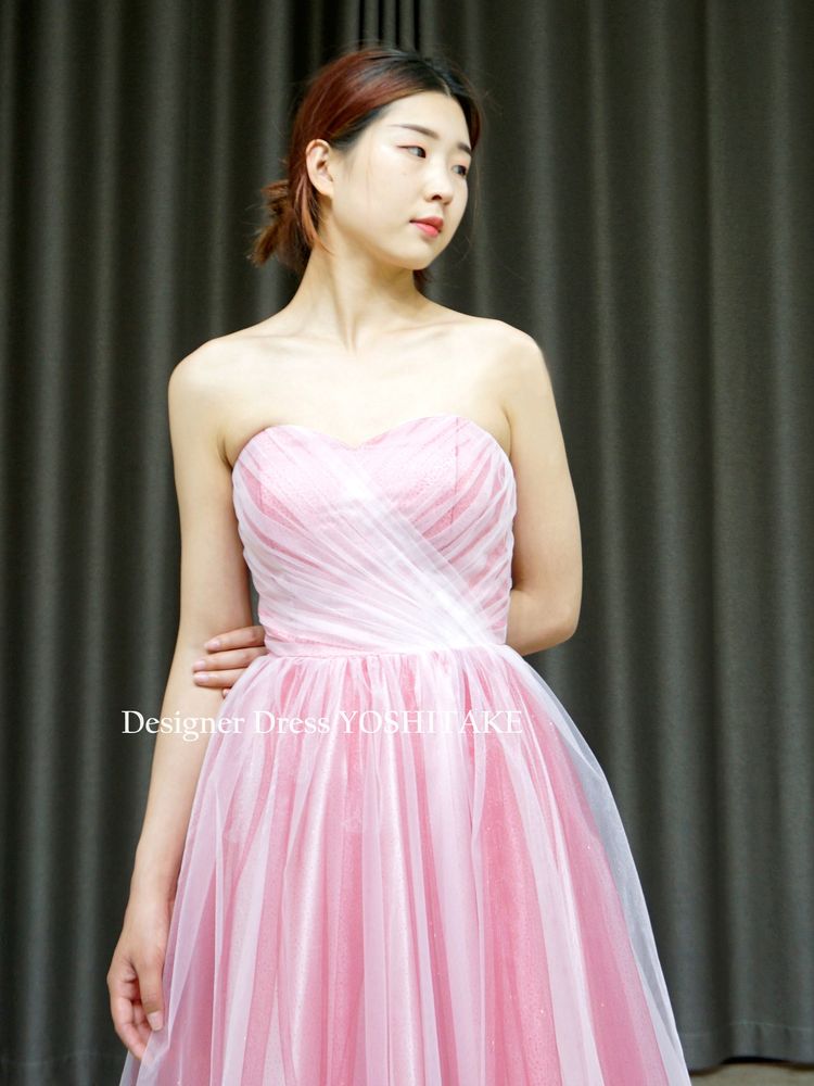 カラードレスaラインパニエなしスレンダー赤白ドレス 披露宴 撮影 演奏会 発表会 サンプルドレスは即現物購入可能 オーダーの場合は制作期間3週間から6週間 Wedding Dress Yoshitake ウエディングドレス ヨシタケ ウェディングドレスの口コミサイト ウエディング