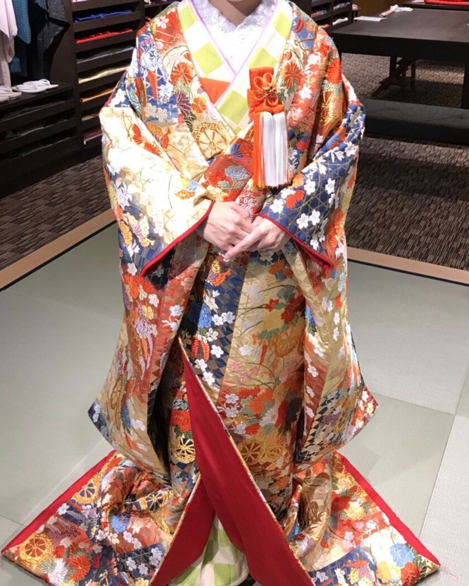 豪華だけど落ち着いて上品な色打掛