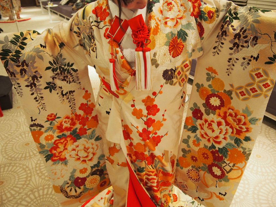 素敵な刺繍の色打掛