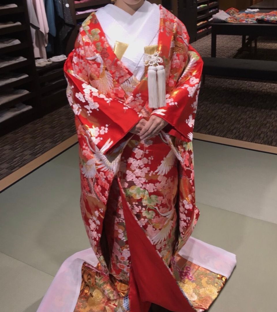 可愛いけど落ち着いて見えるレッドが素敵！