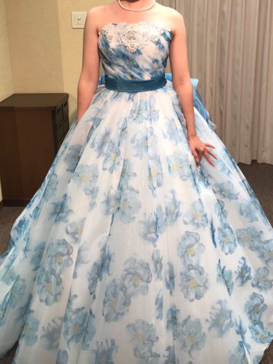 ニコルのフラワープリントドレス
