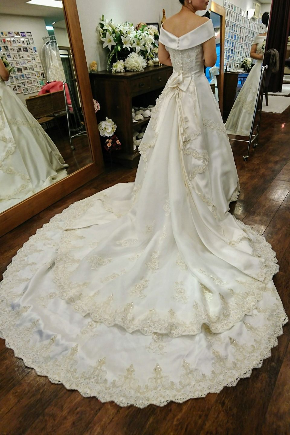 上品なミカド生地ロールカラーWD！