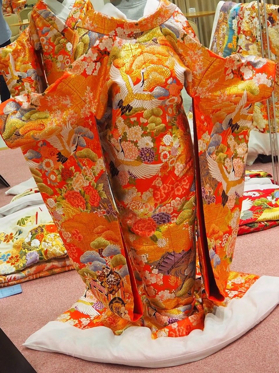 オレンジの色打掛