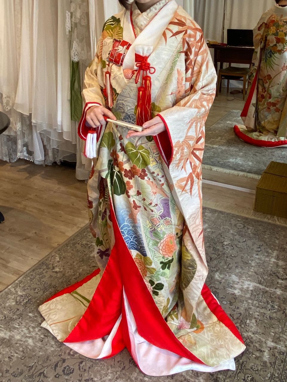 四季折々の花々が美しいアンティーク色打掛