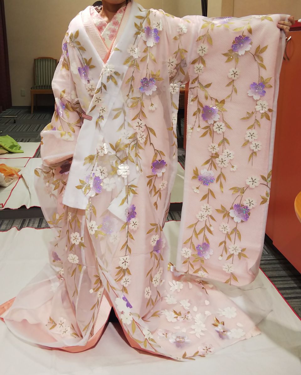 珍しい白のオーガンジー色打掛