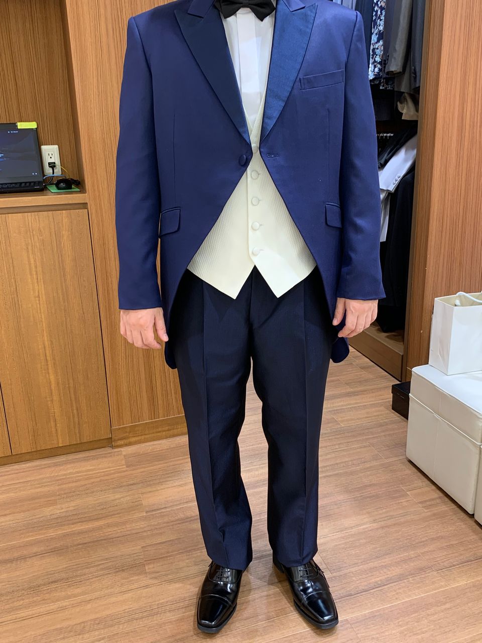 シンプルネイビー