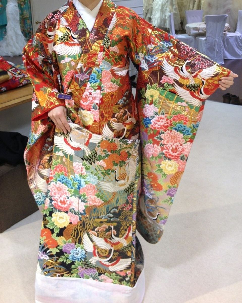 艶やかで豪華な一着