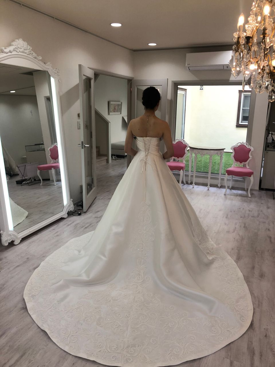体のラインが綺麗に見える