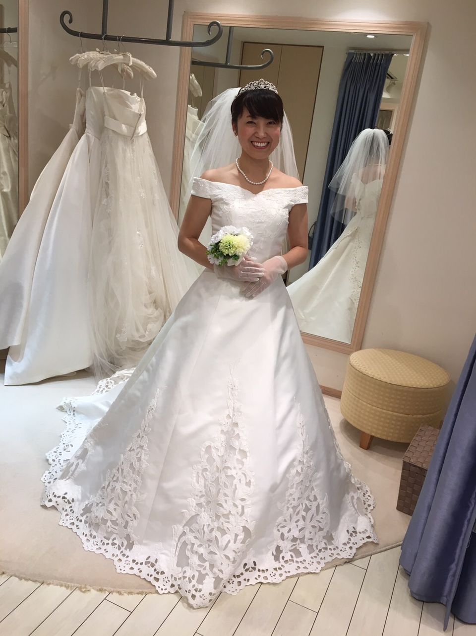 伝統的なオフショルダー