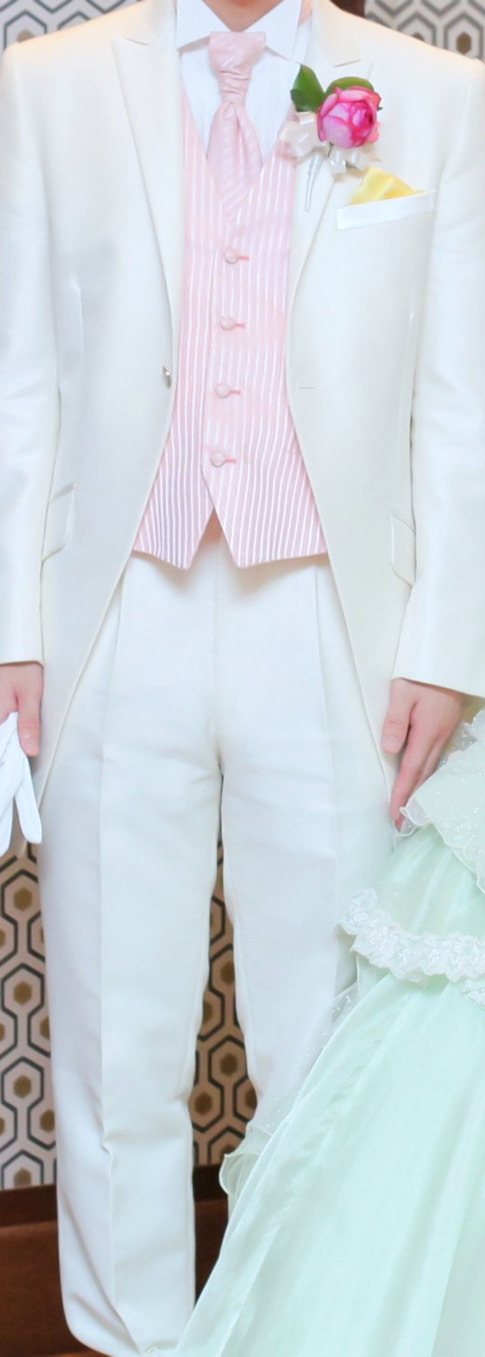 新婦のドレスにぴったり合う衣装でした