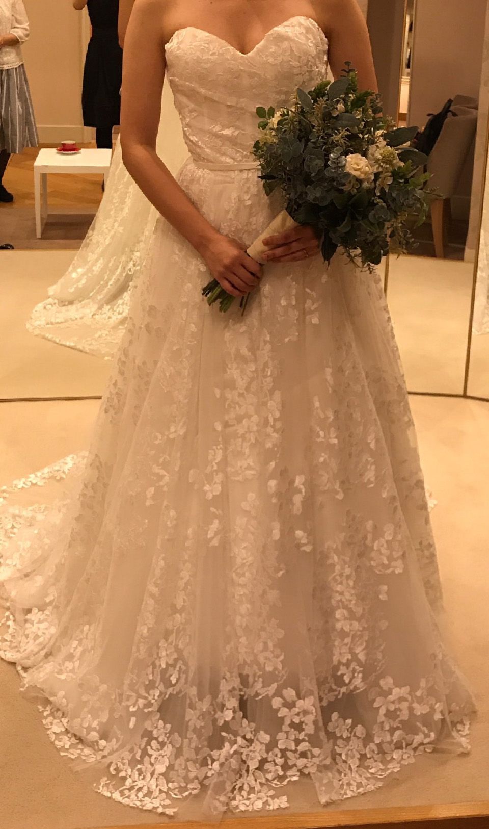 ナチュラルだけど、繊細なモチーフがいい