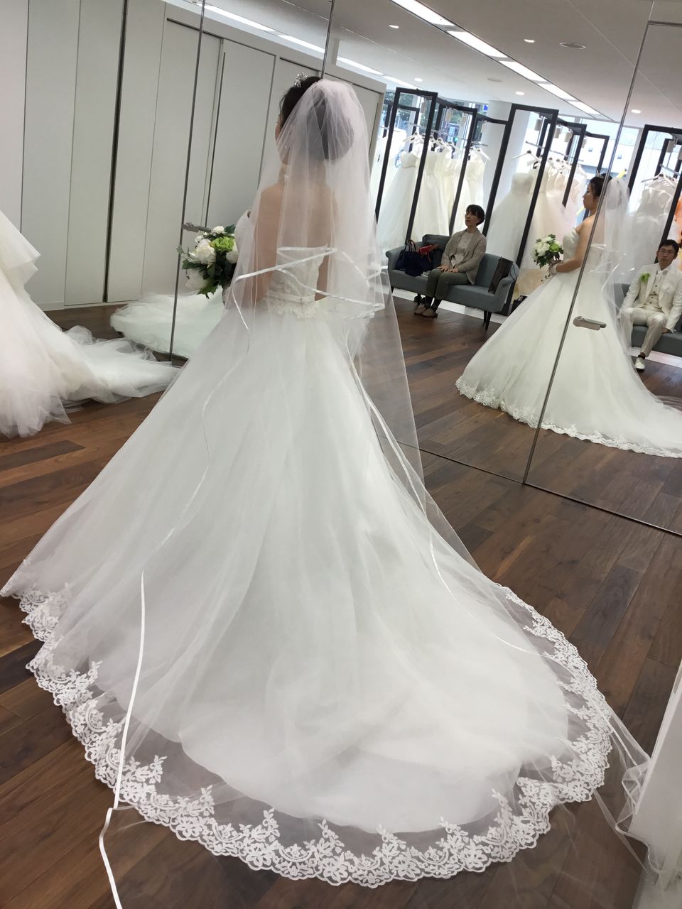 ドレスの数は少ないです。