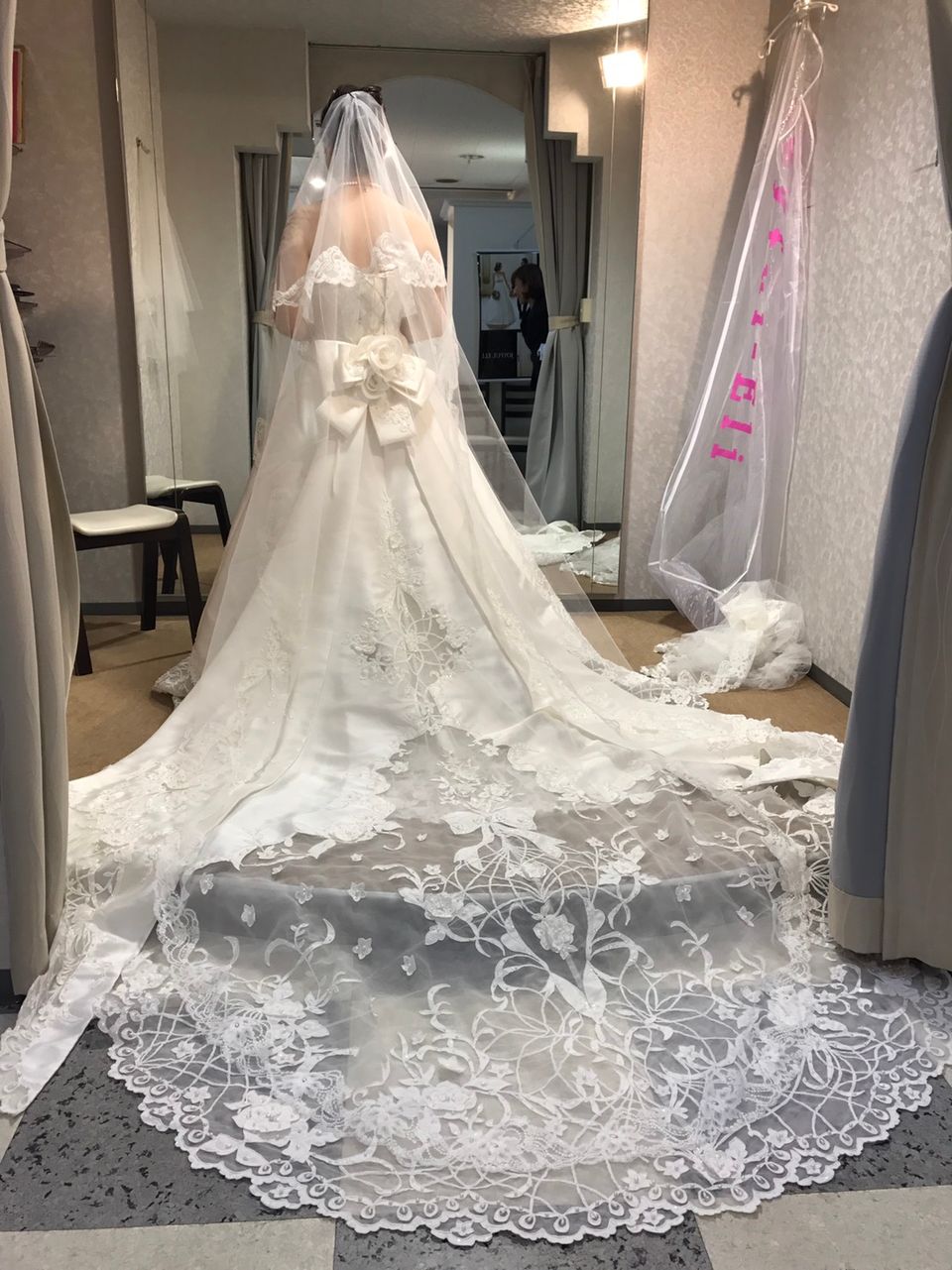 気品のあるクラシカルなデザイン
