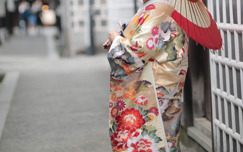 華やかな色打掛