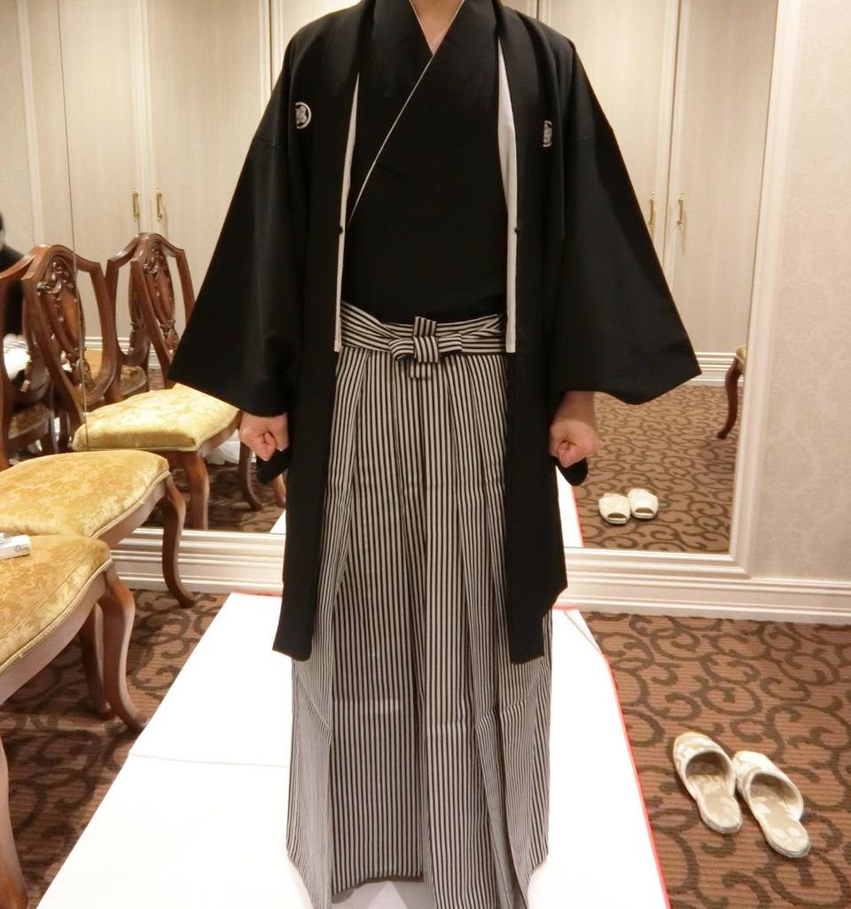 シンプルでかっこいい袴紋付