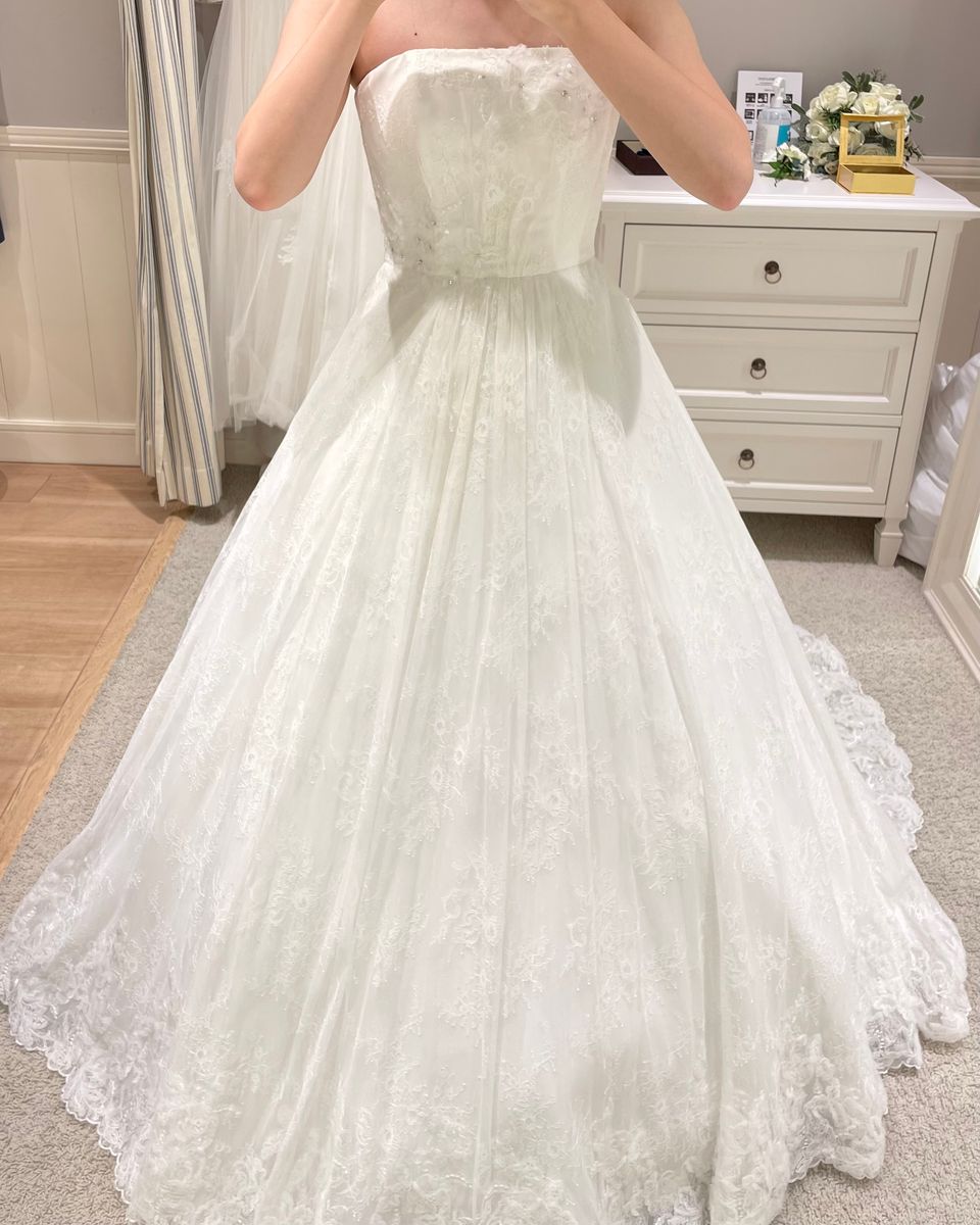 WITH A WHITE WAW-069
