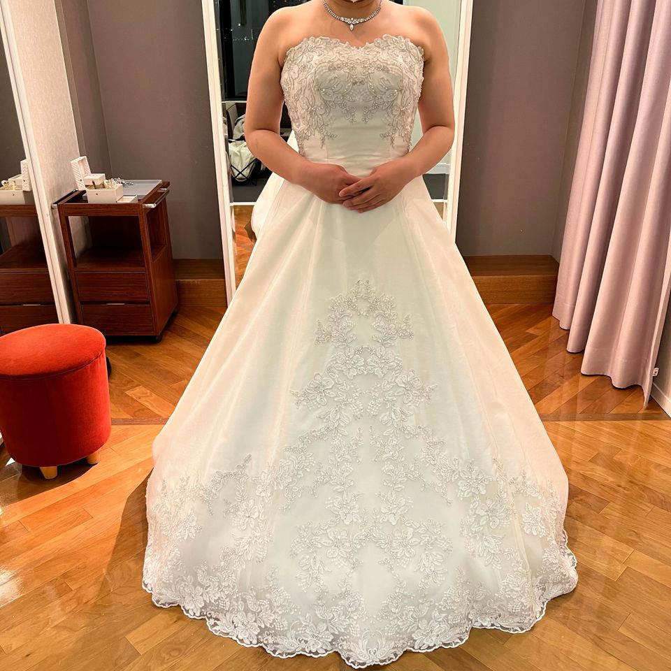 TAKAMI BRIDAL ハリアーナ