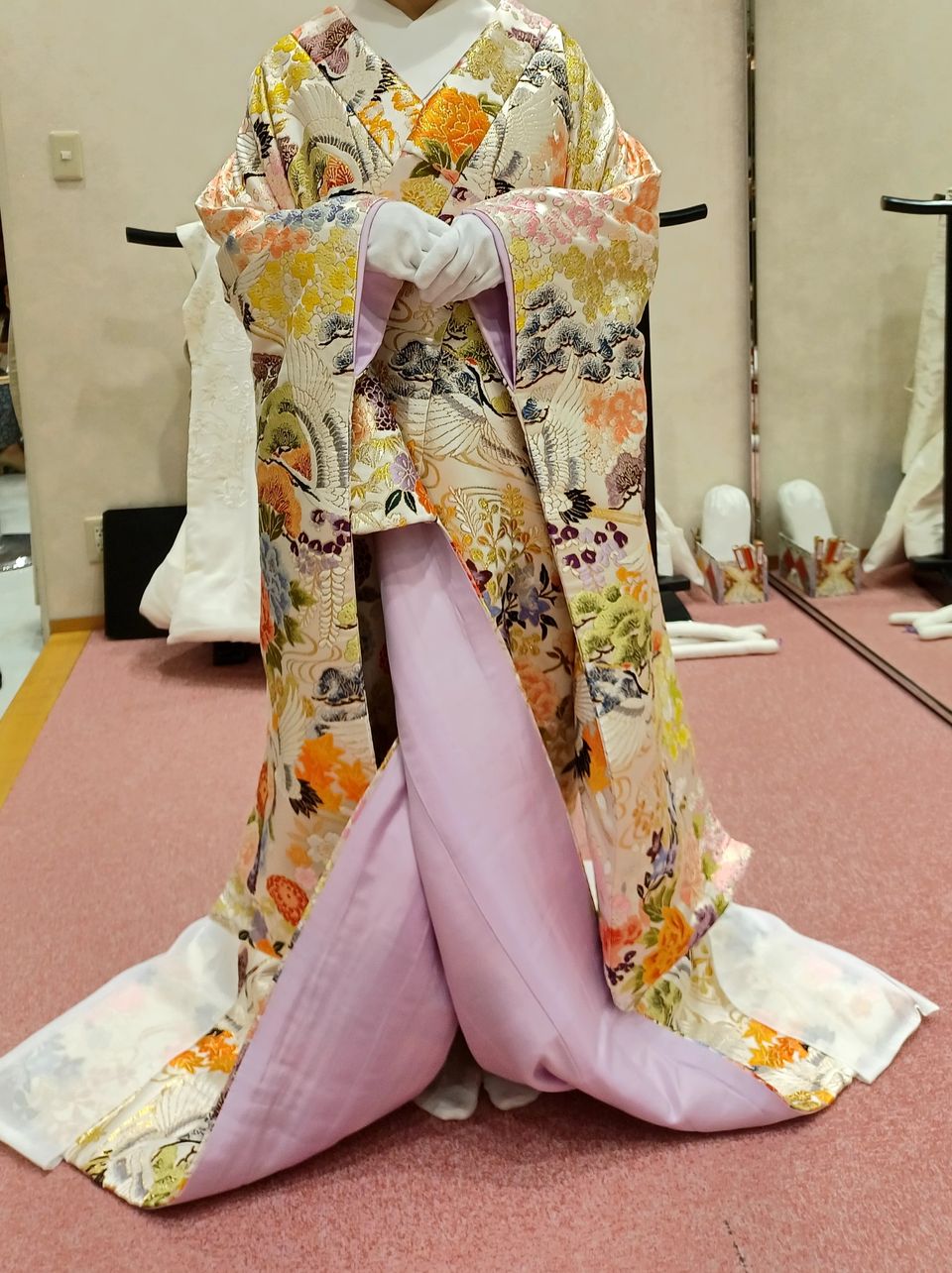 かわいさとゴージャス感のある色打掛