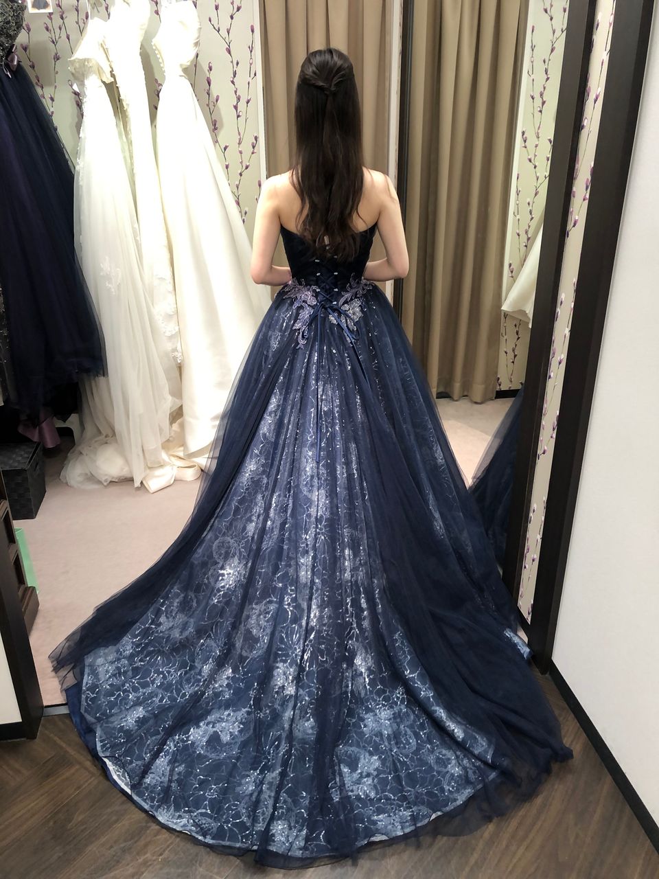 胸元がシンプルなデザインが好きな方におすすめ