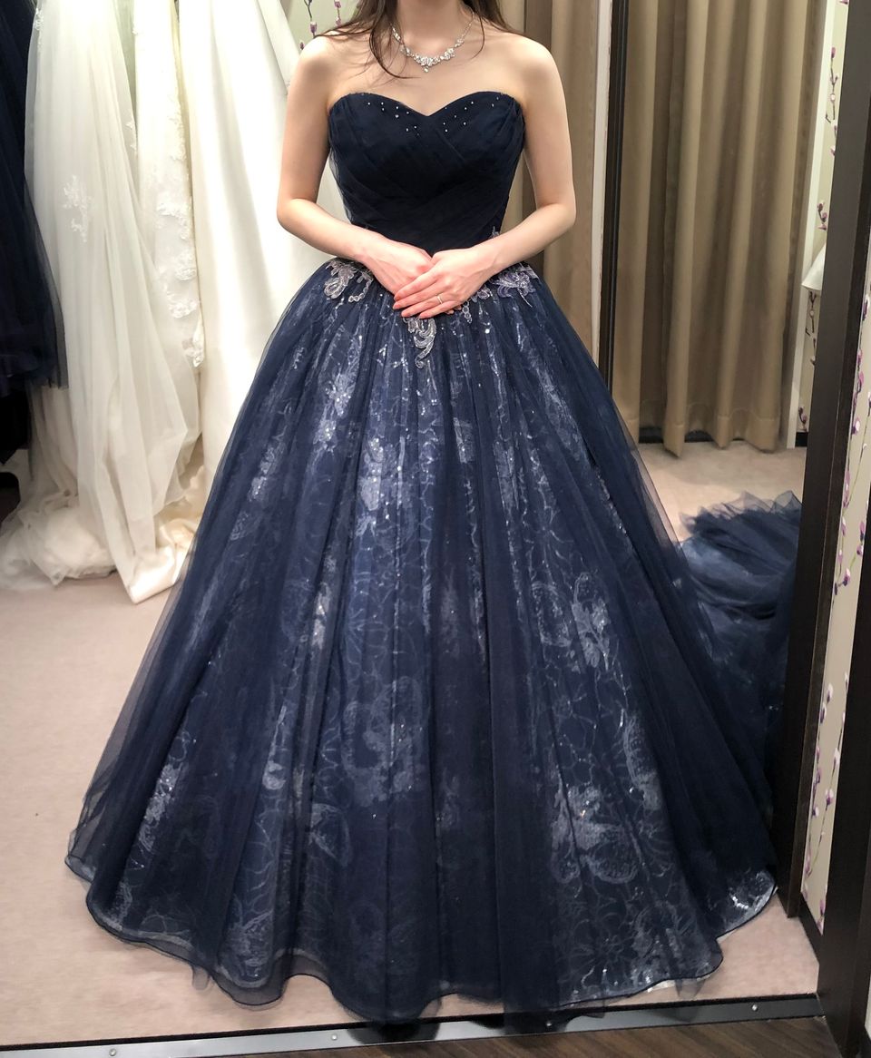 胸元がシンプルなデザインが好きな方におすすめ